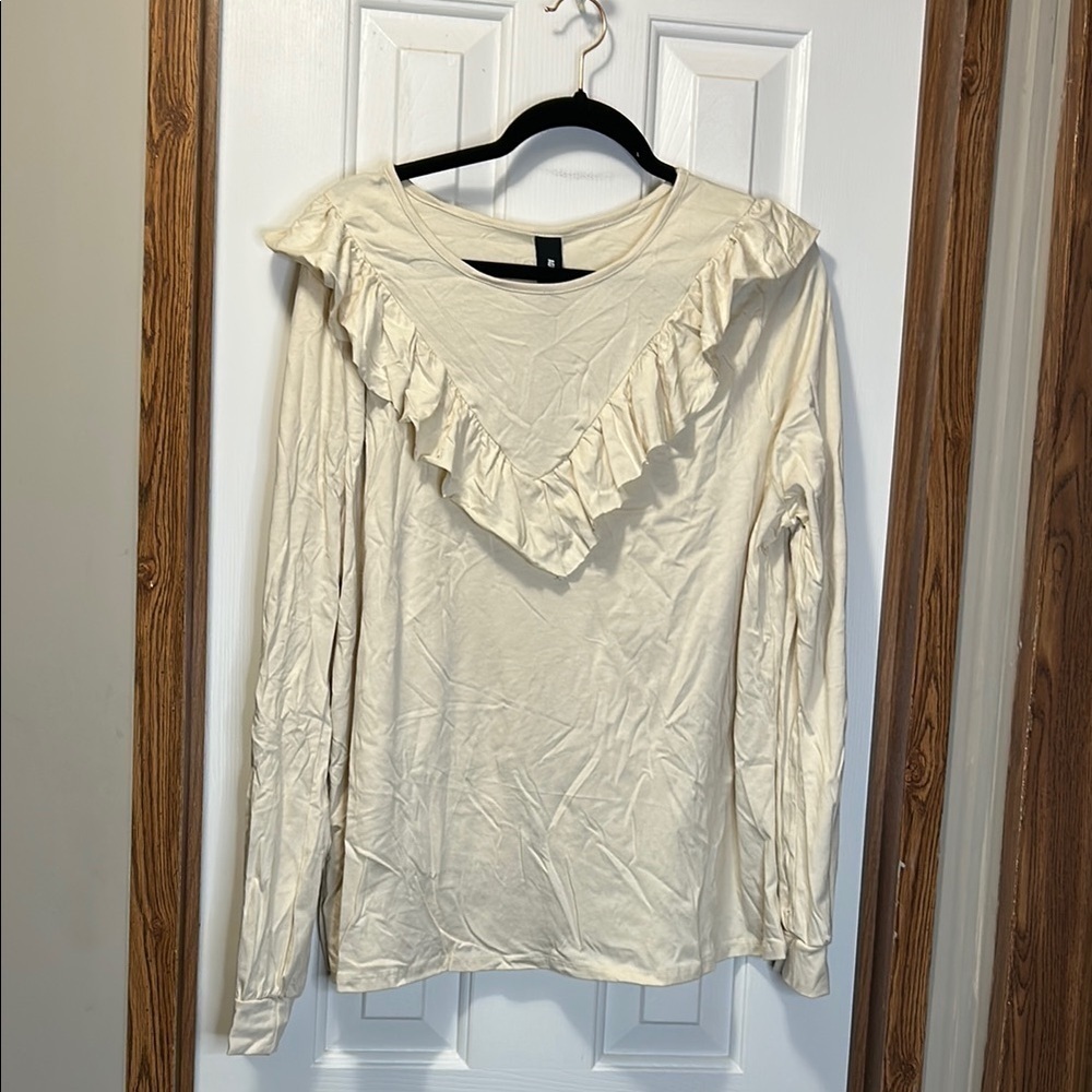 Agnes & Dora Cream Ruffled Bib Collar Top NWT